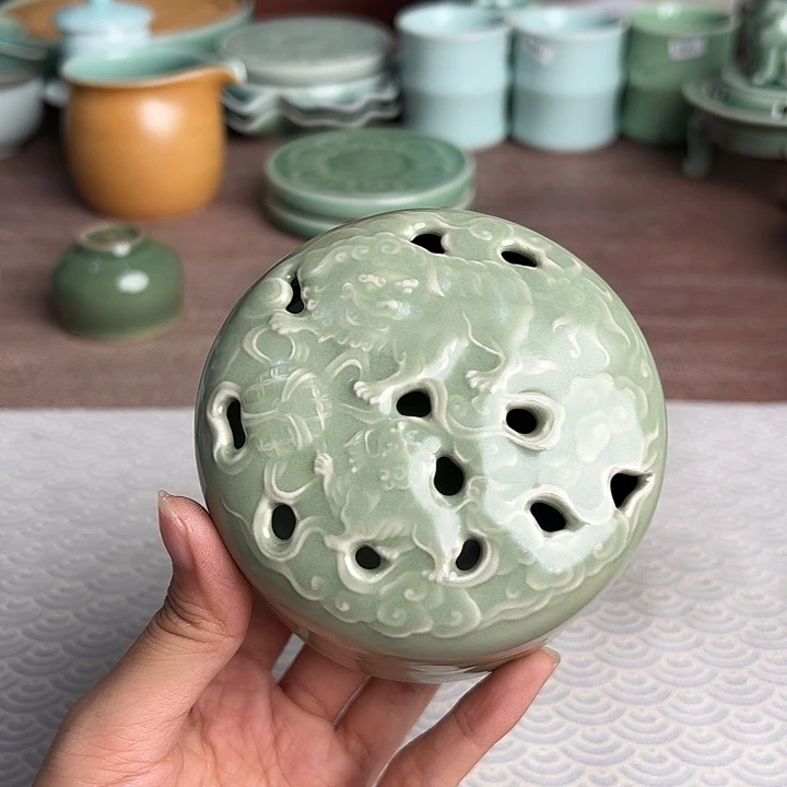 龙泉云间青瓷小米茶器