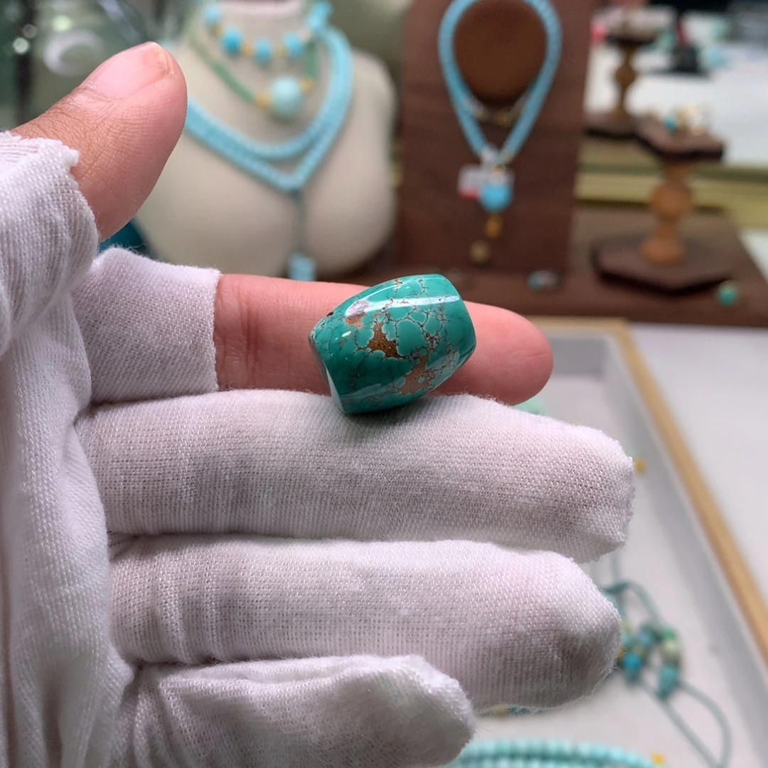 绿松石配饰未镶嵌