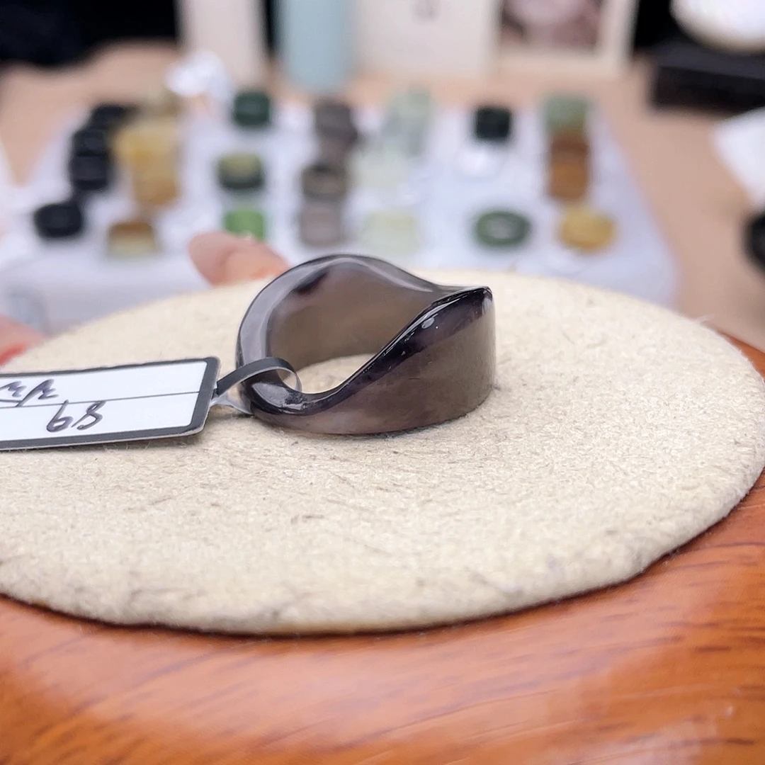 未镶嵌戒指和田玉（糖玉）c49烟紫不规则17.7不退货