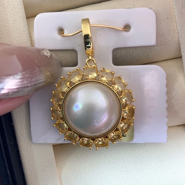 未镶嵌颈饰拼合珍珠（马贝珠）