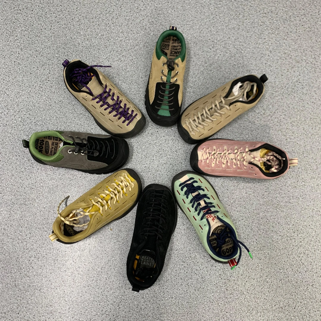 小丑鞋户外运动鞋四季款（1-200）