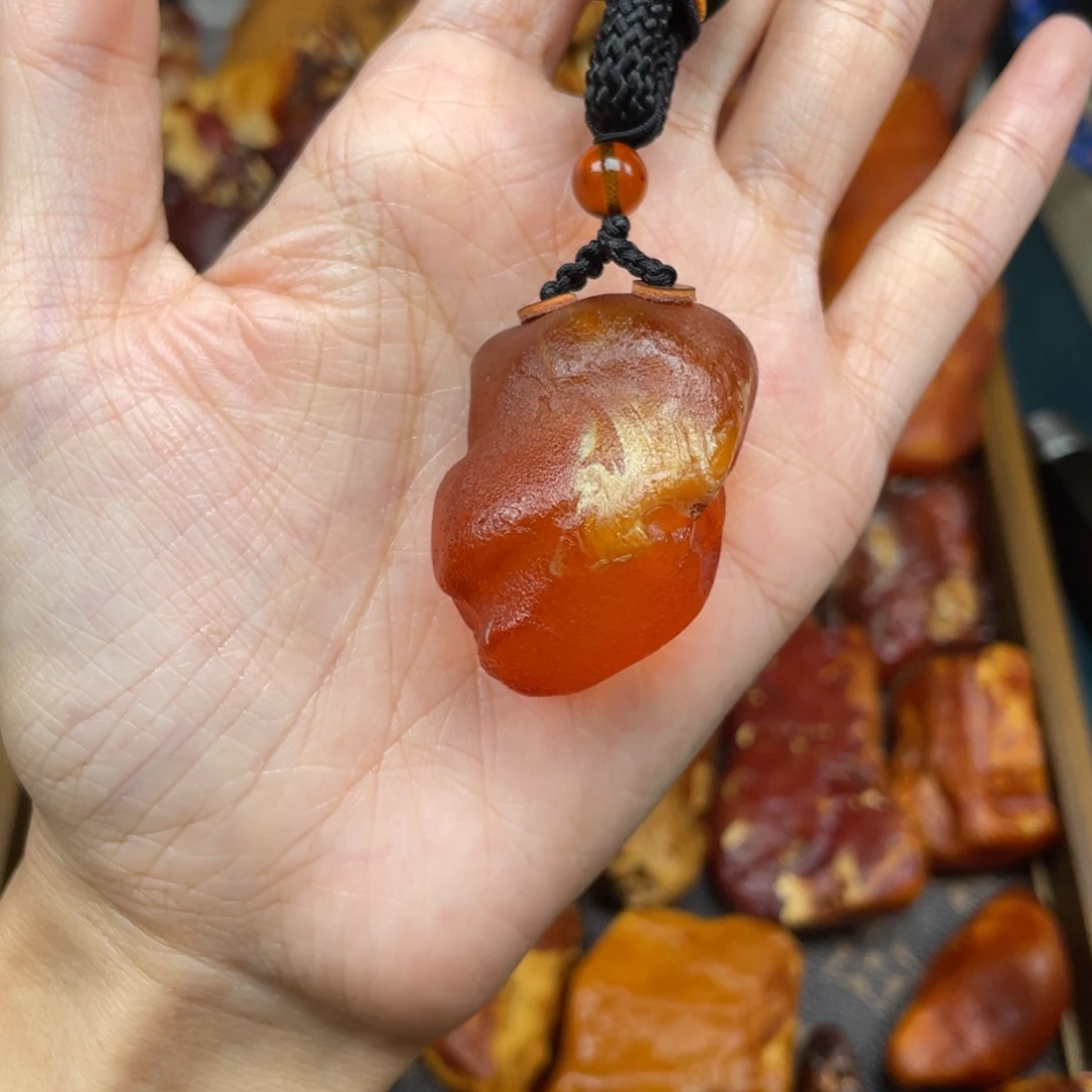 琥珀未镶嵌珠宝奇石