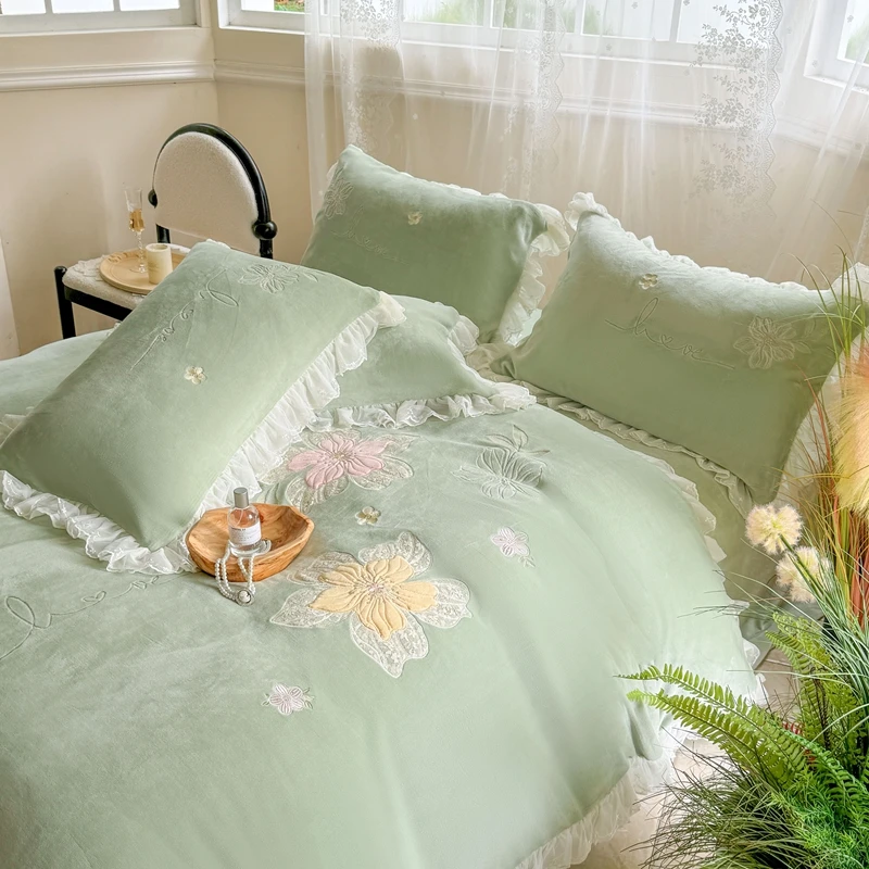 梦澜柔 新款高端公主风加绒加厚贴布绣 绣花牛奶绒四件套-mzl
