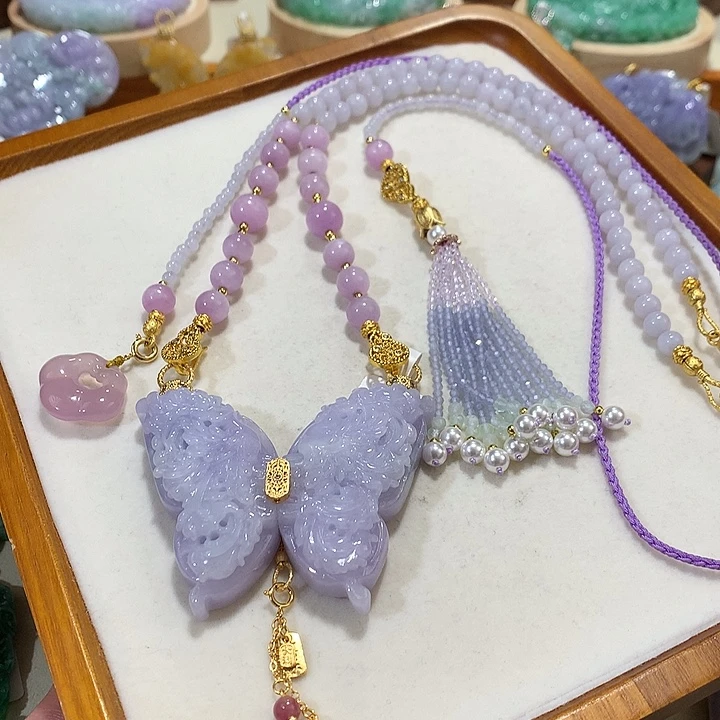 翡翠未镶嵌颈饰翡翠吊坠