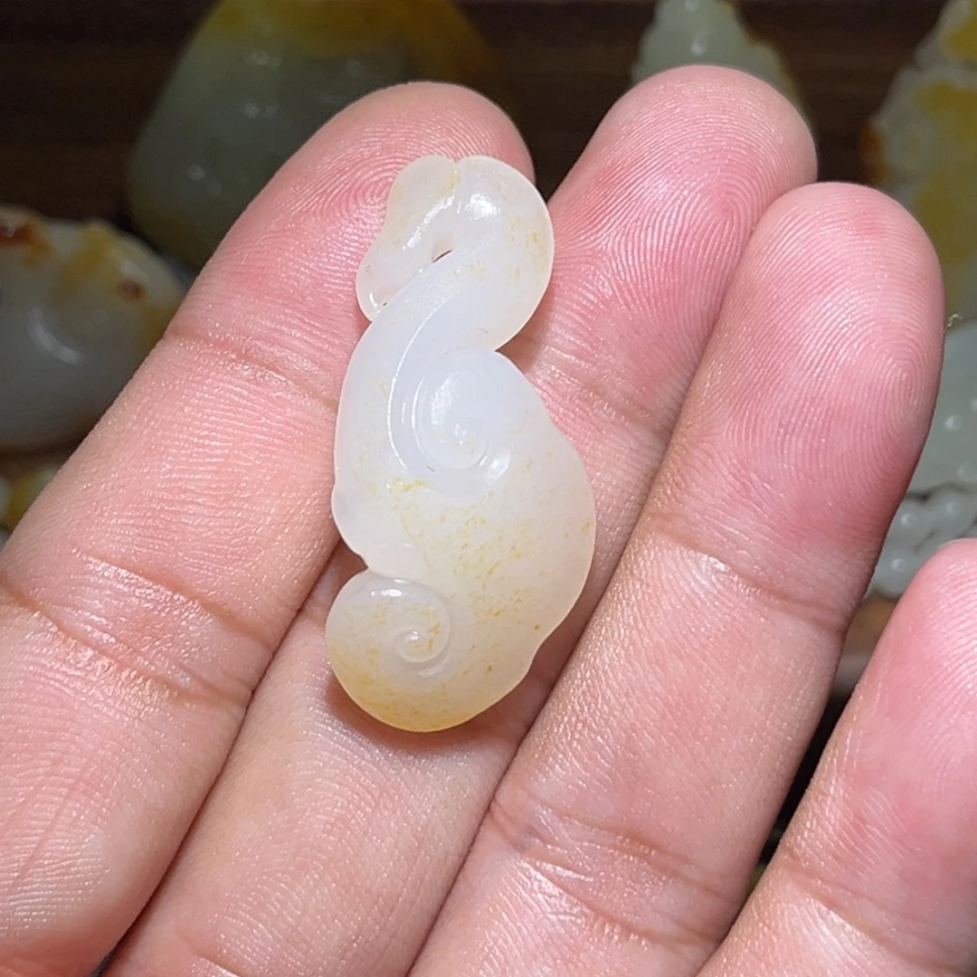 荒***城未镶嵌和田玉车挂