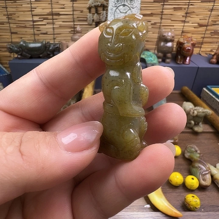 和田玉（糖玉）未镶嵌挂件