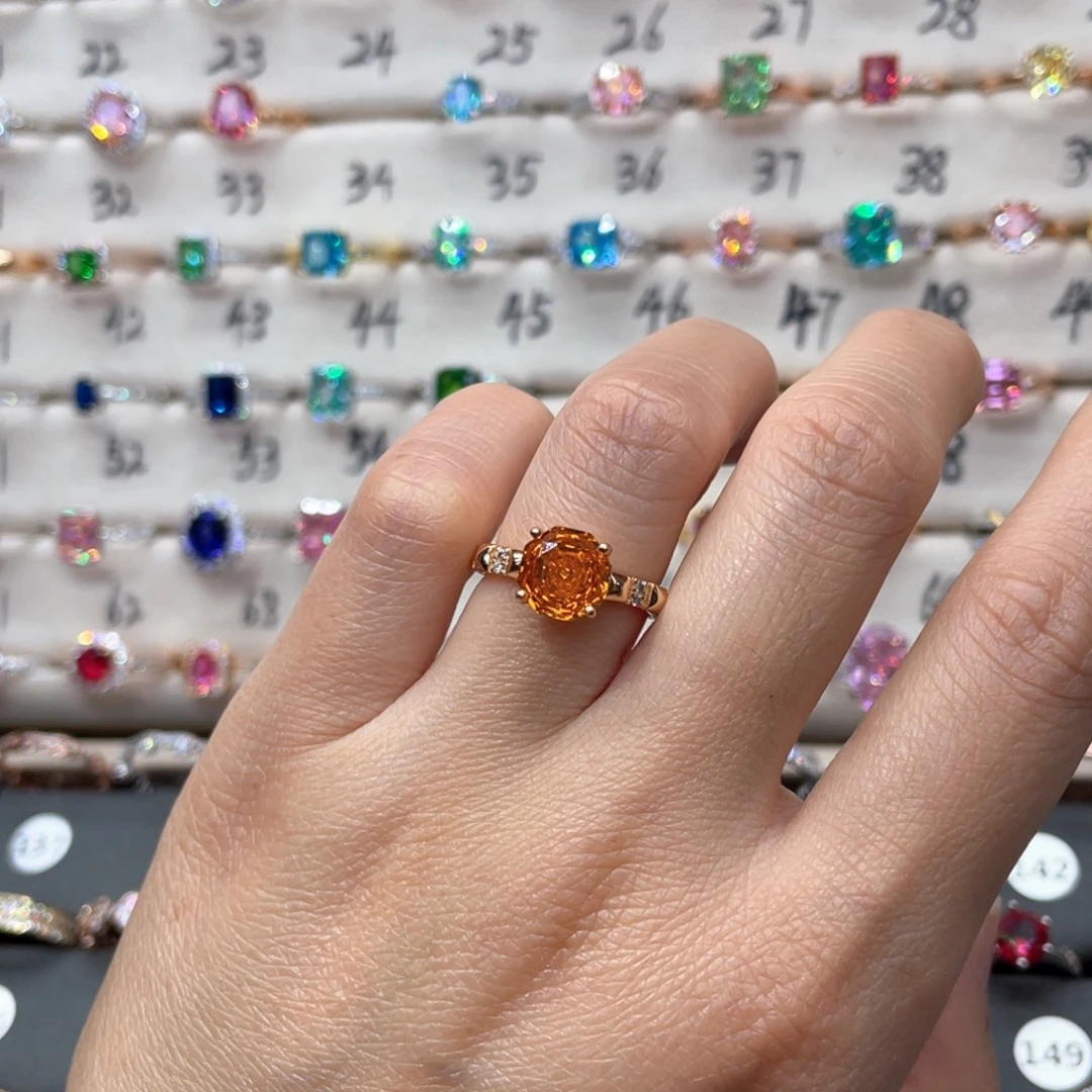 4蓝宝石（处理）16圈闭口戒指