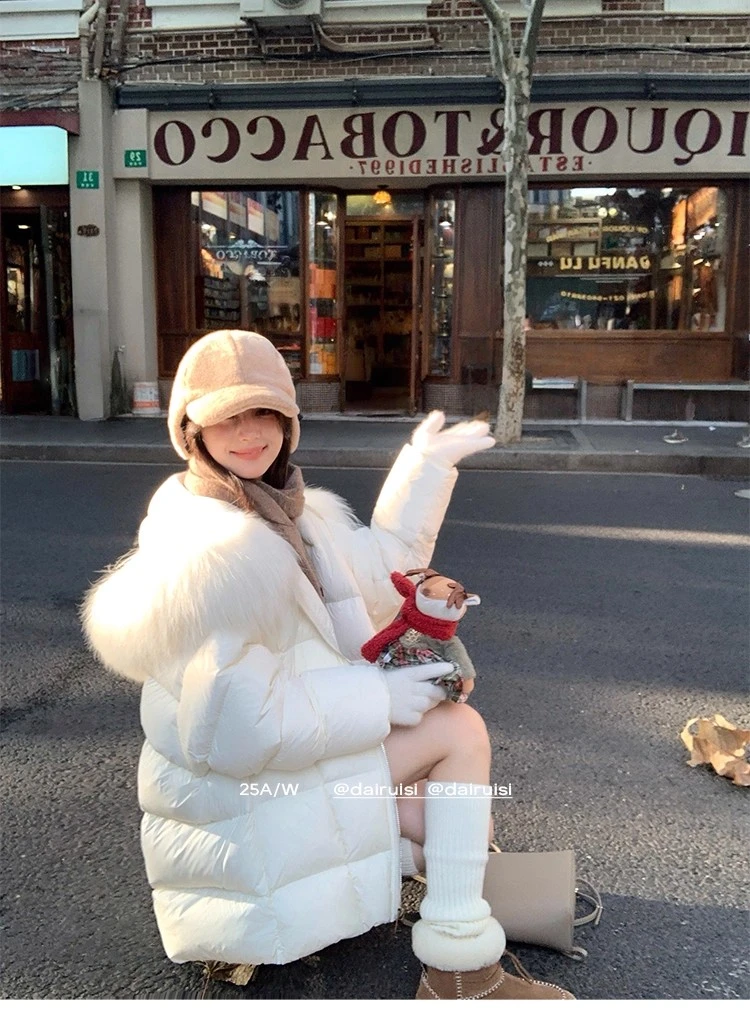 黛瑞丝“云朵大被子“貉子毛领连帽外套