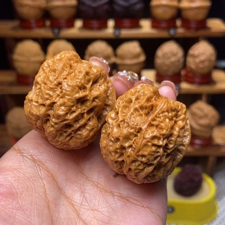 文玩核桃吊坠方天23