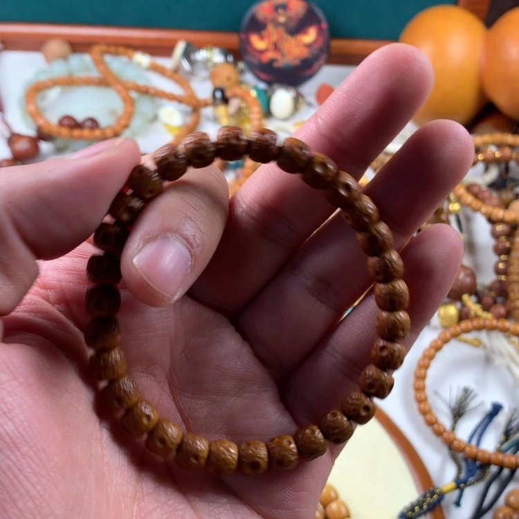 【闪购商品】橄榄核吊坠。。。。。。。。。。