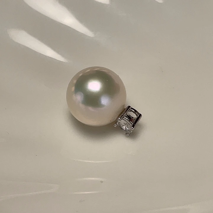 淡水珍珠颈饰银S925镶嵌巴**?