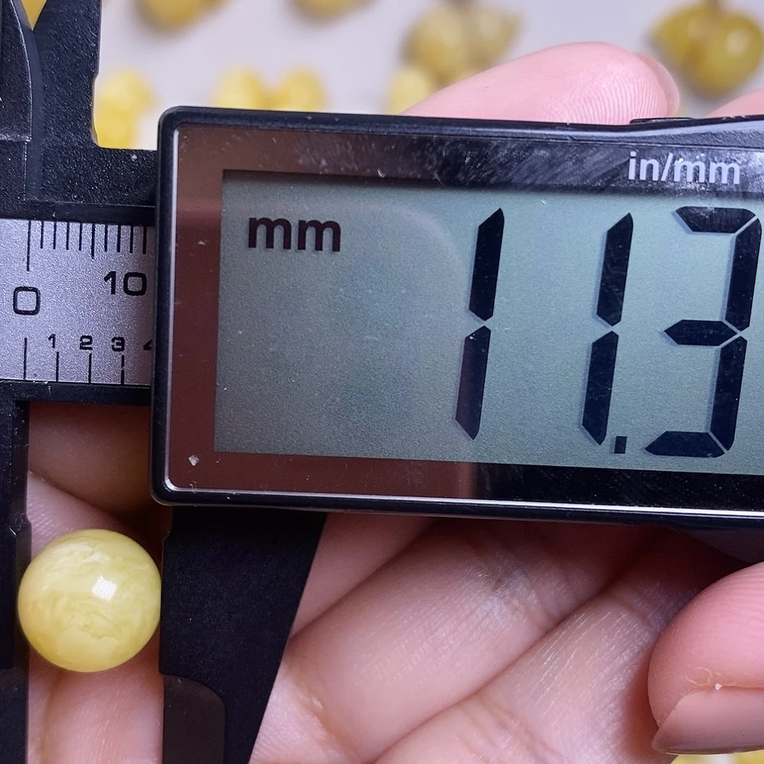 裸石琥珀未镶嵌蜜蜡圆珠