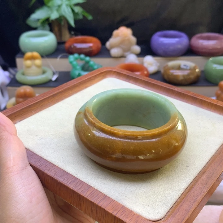 石英岩玉未镶嵌13468975444