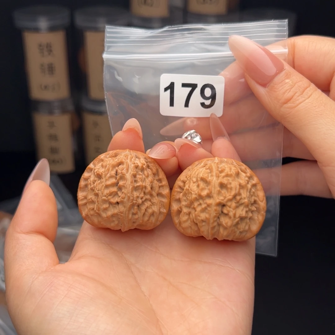 吊坠文玩核桃白狮子40