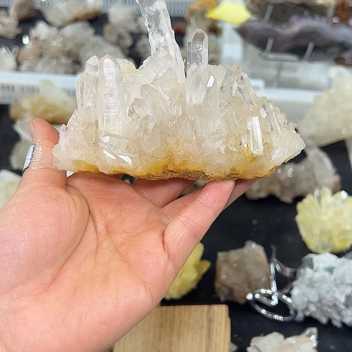 未镶嵌水晶珠宝半成品