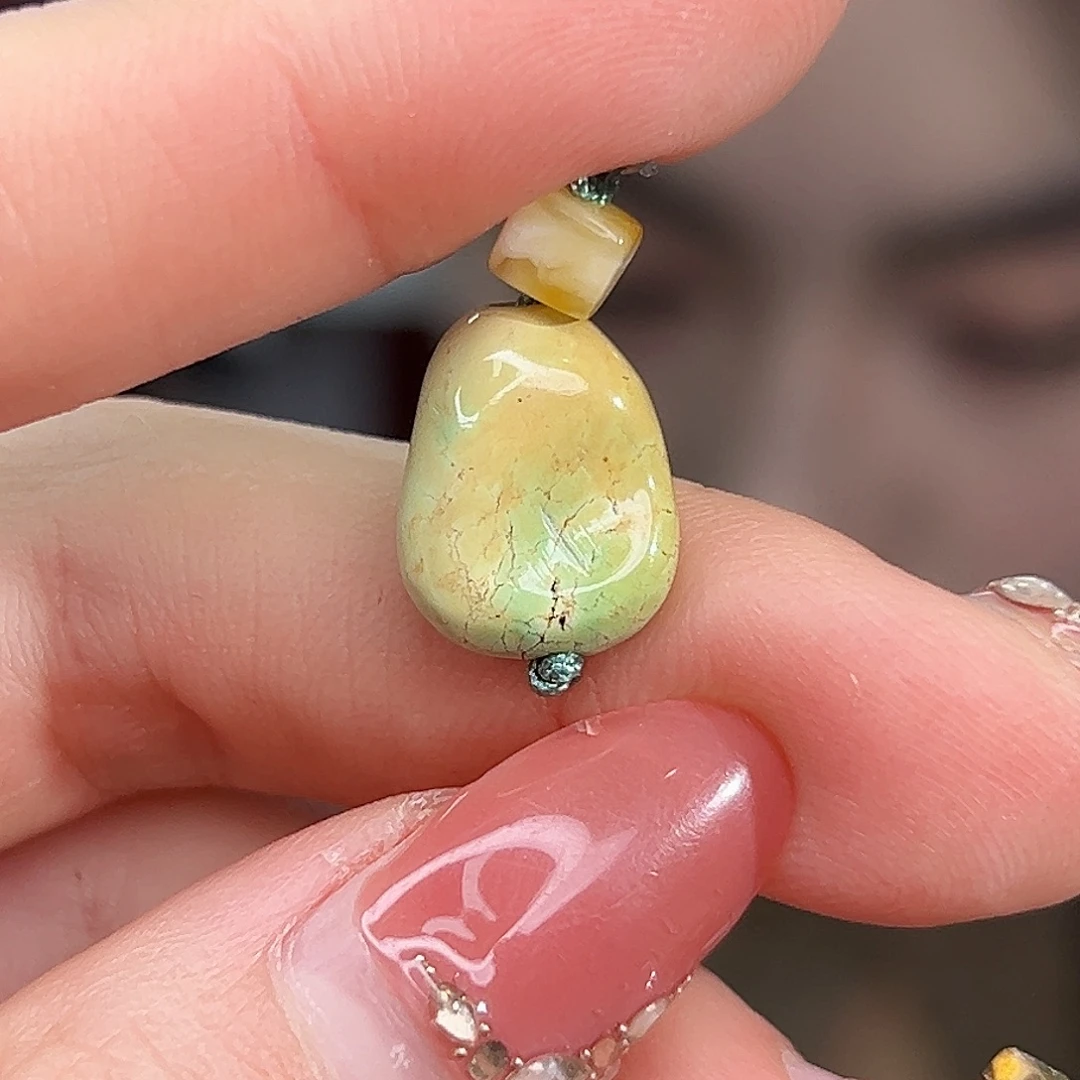 蜜蜡未镶嵌珠宝奇石