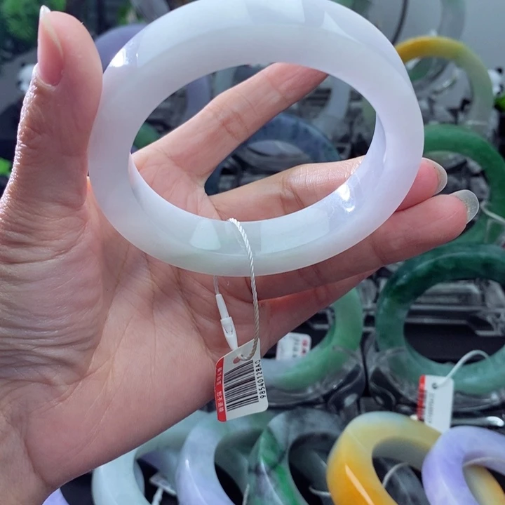 未镶嵌天然翡翠A货定制翡翠