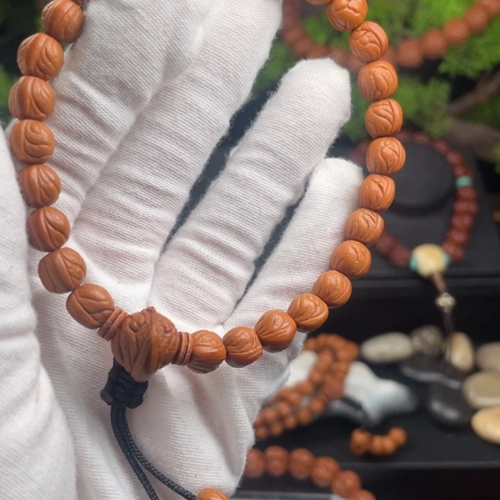 鑫***块桃核吊坠精品手持