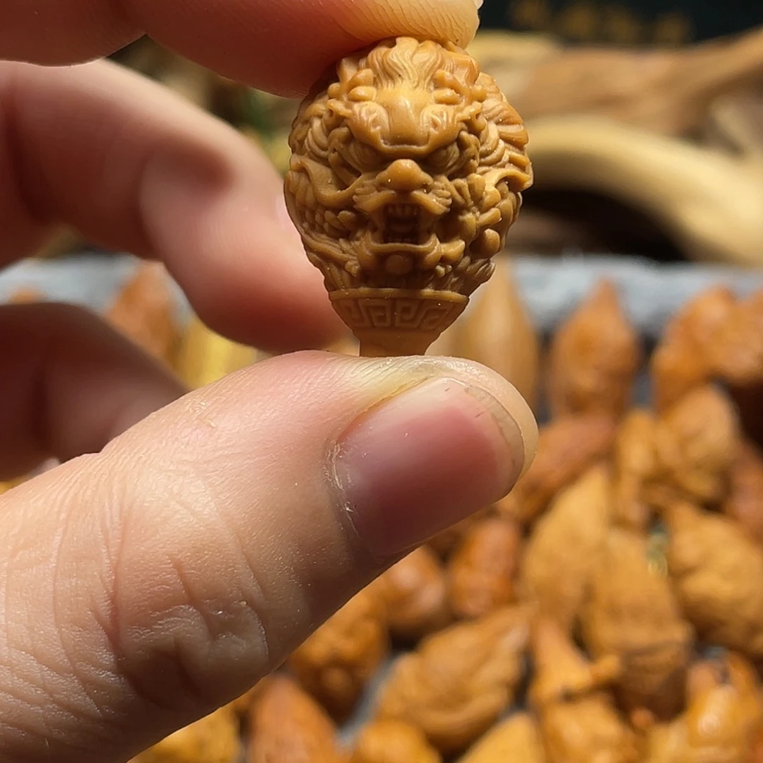 橄榄核手串/手链龙三通081