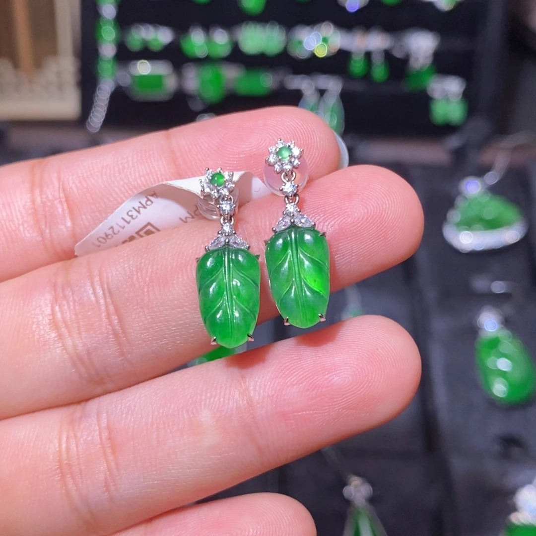 18K金镶嵌翡翠耳饰天然翡翠