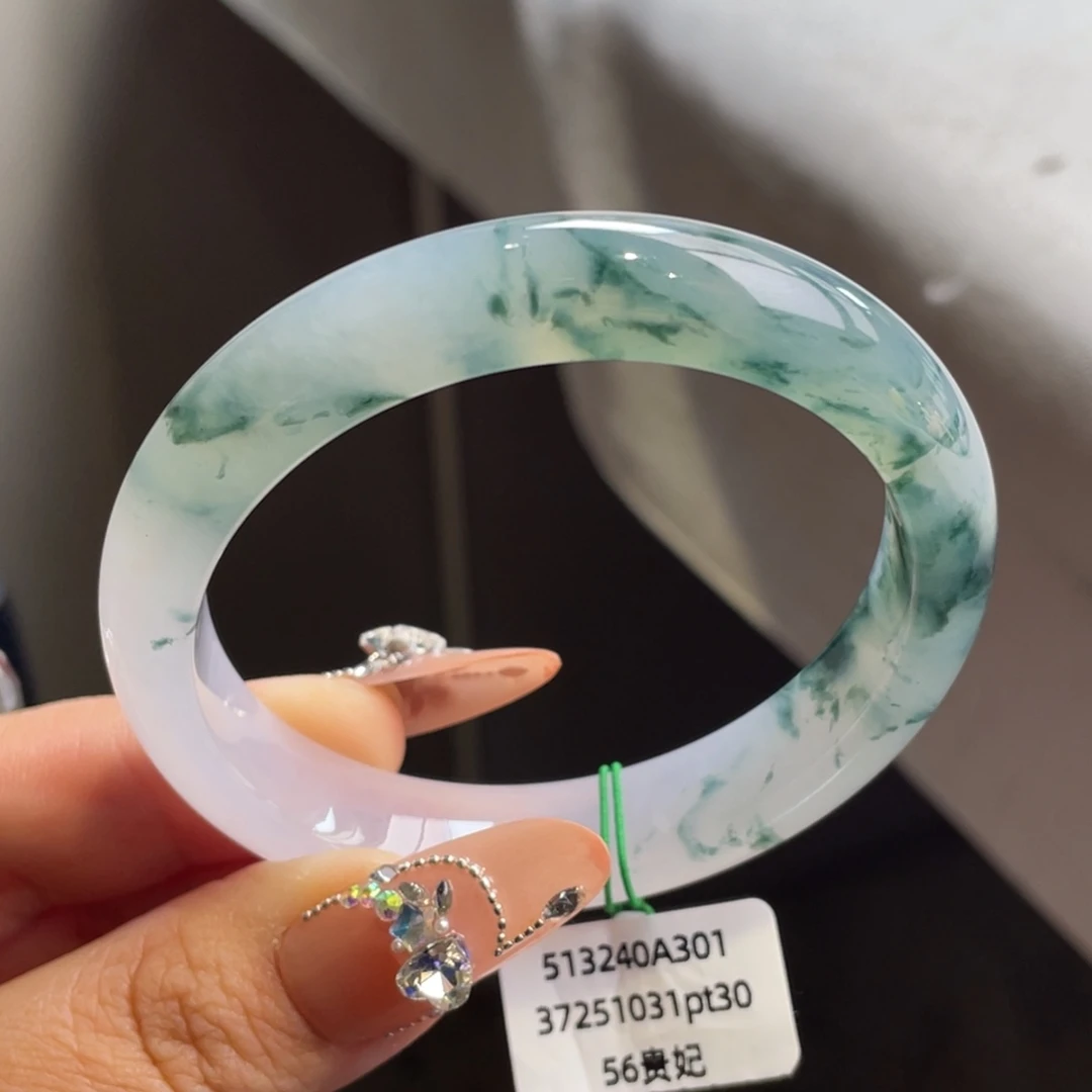 翡翠未镶嵌手镯冰飘蓝花贵妃手镯