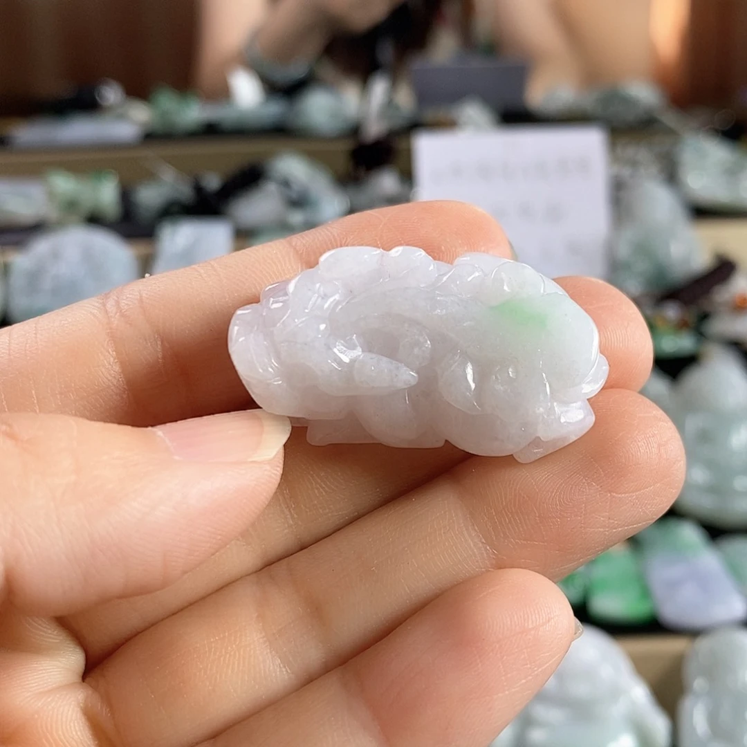 翡翠未镶嵌颈饰吊坠