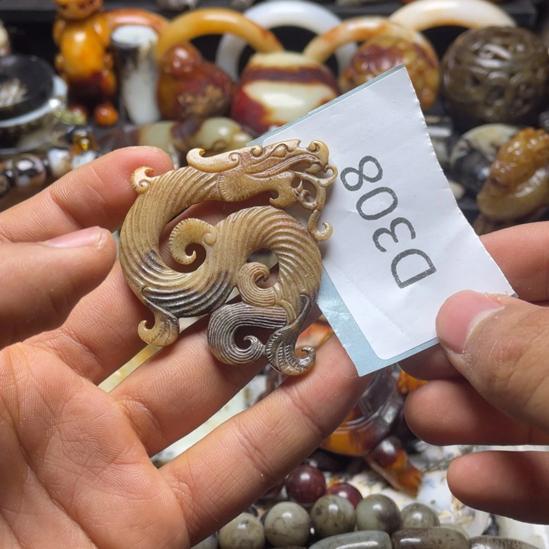 和田玉（糖玉）挂件未镶嵌