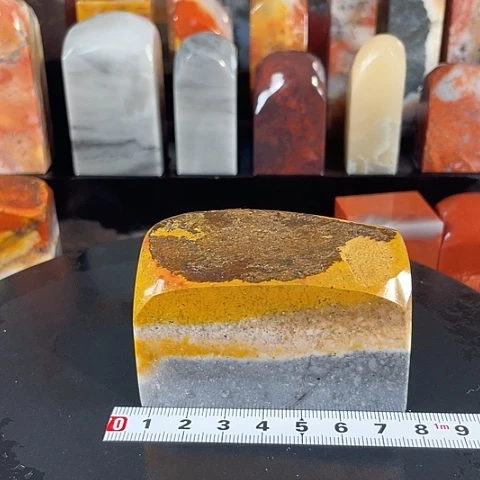 寿山石印石左**人寿山石印石