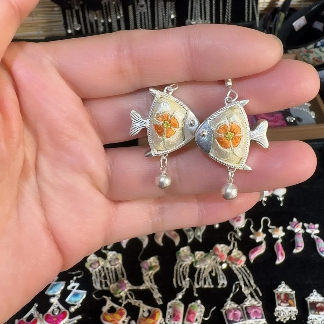 织绣民族风刺绣耳环