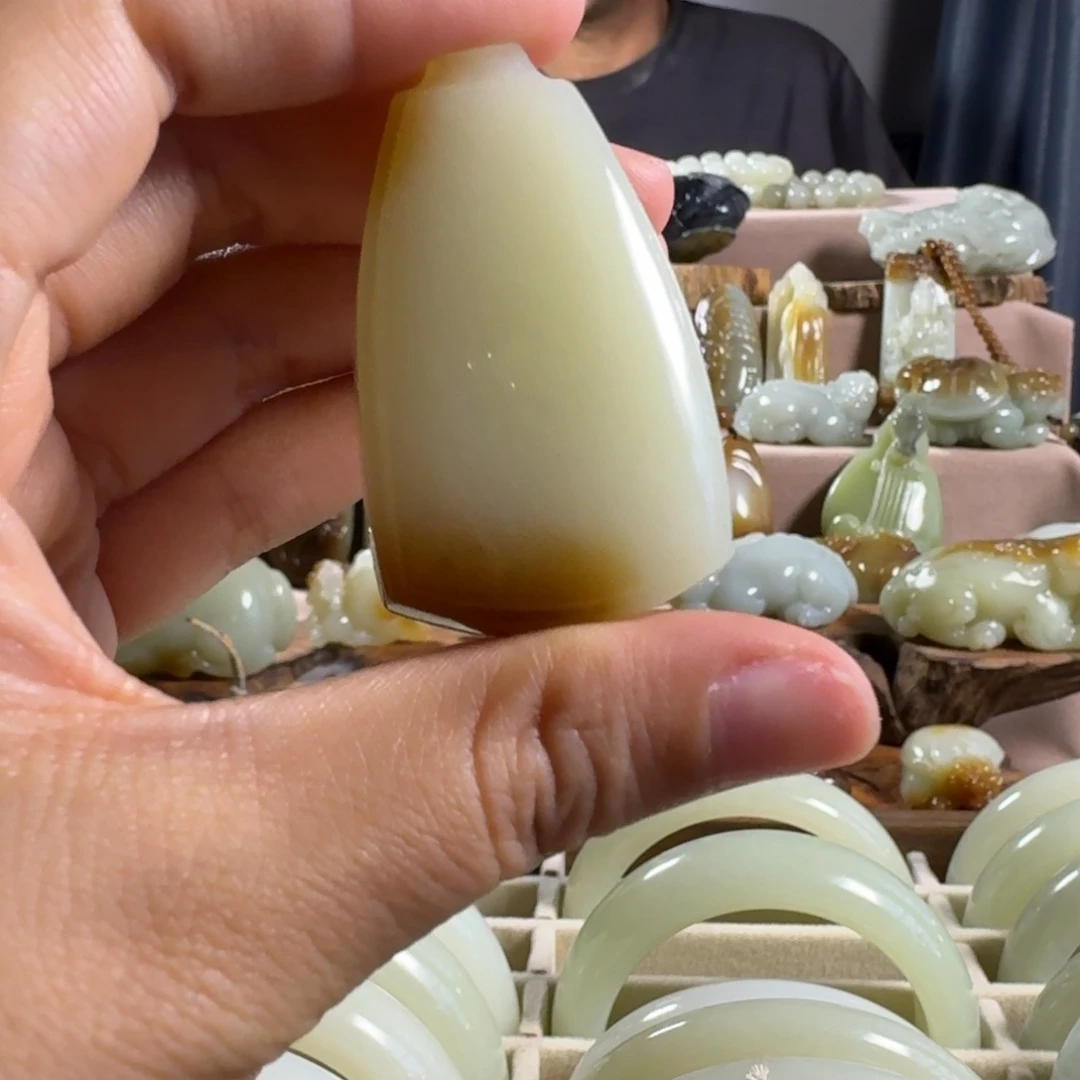 和田玉（糖玉）未镶嵌手链