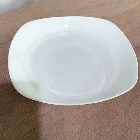 微瑕，不能明火，口径20高度3.5，4个四方