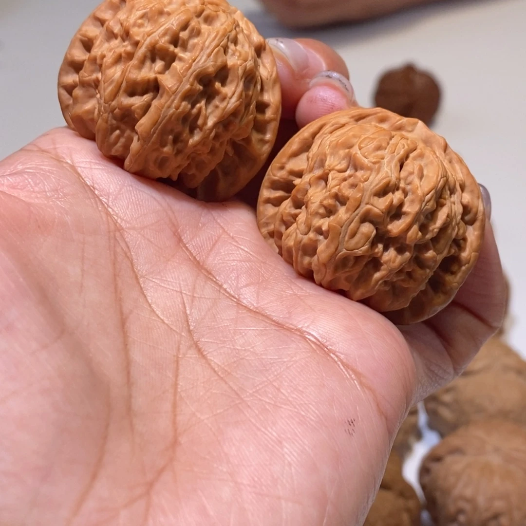 吊坠文玩核桃汉高白