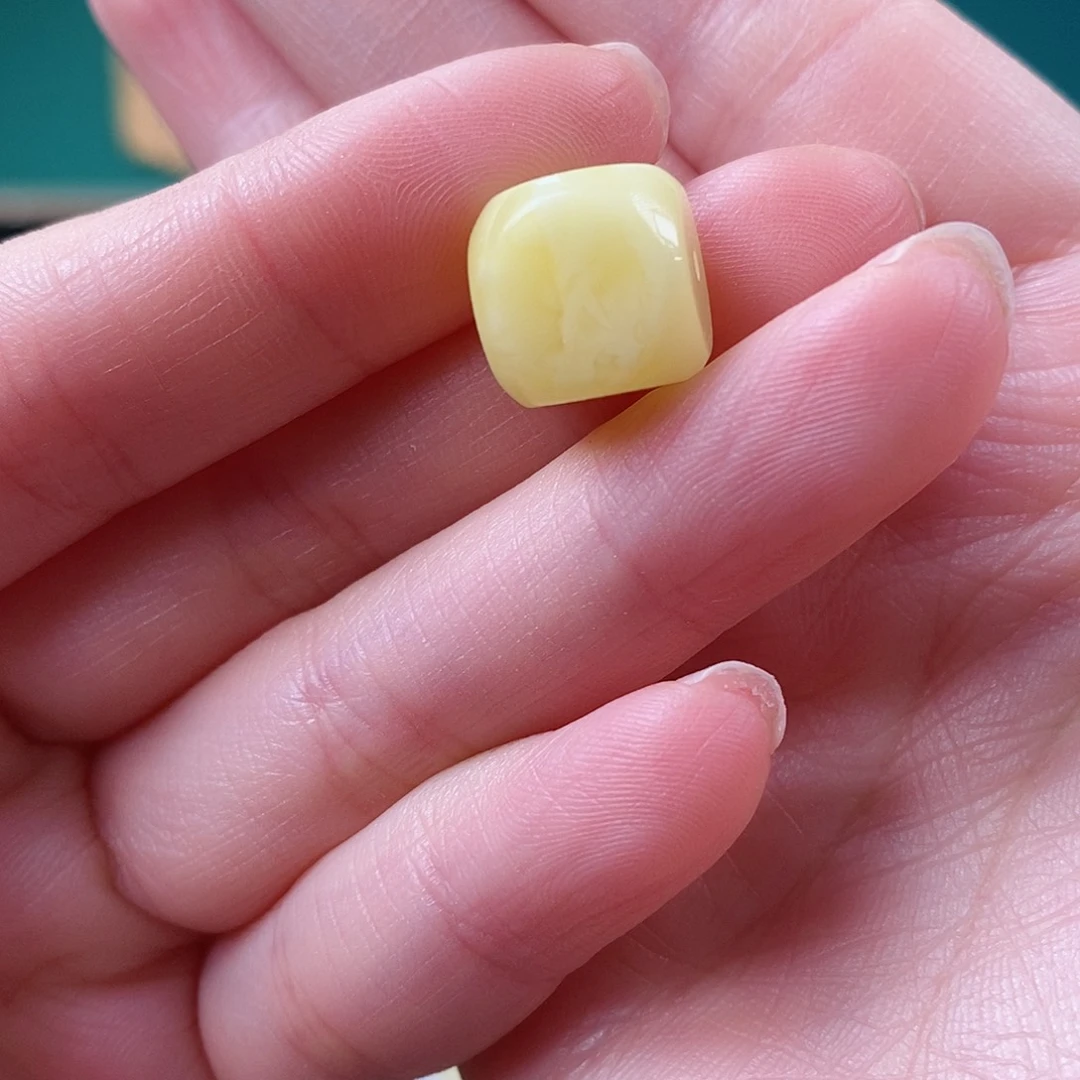 未镶嵌蜜蜡珠宝奇石多样性发一