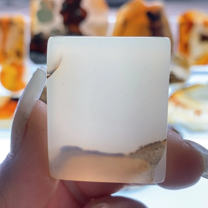 玛瑙/玉髓颈饰未镶嵌