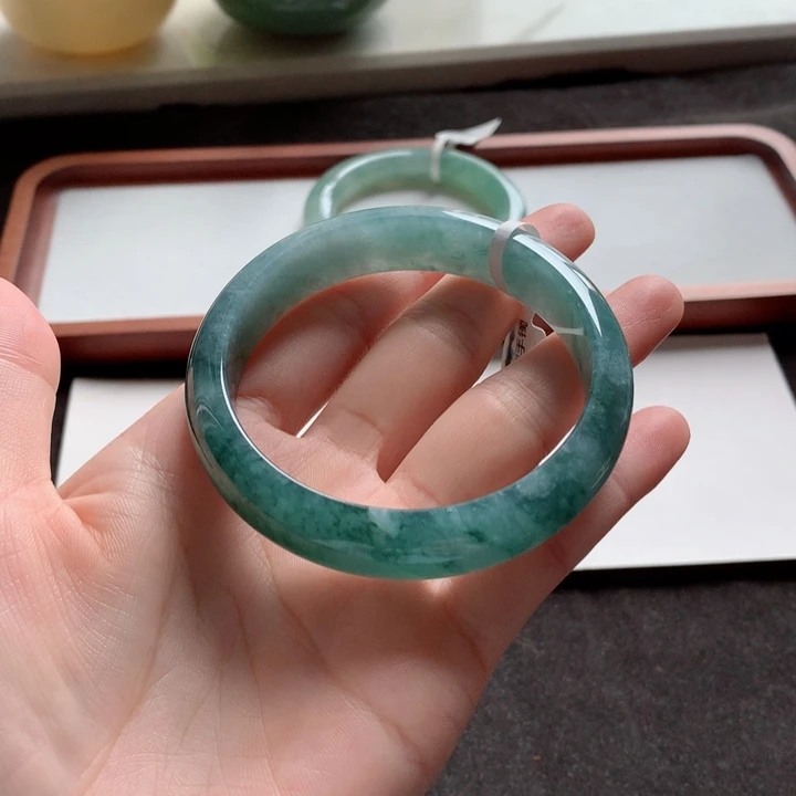 未镶嵌手镯翡翠J***y手镯E30726