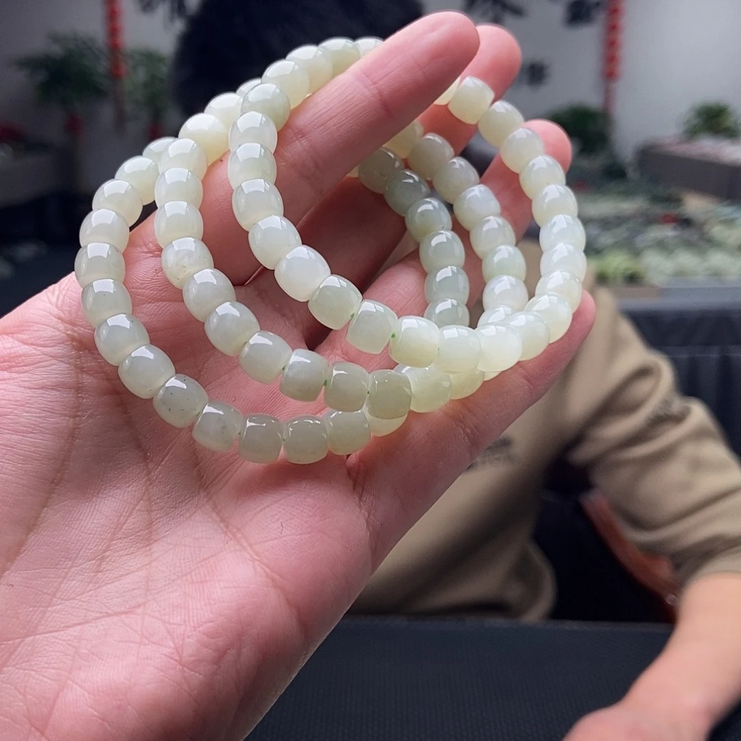 和田玉颜色多样性发拍一发一未镶嵌