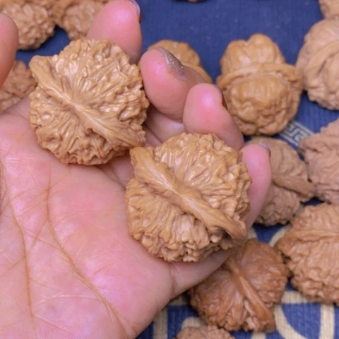【闪购商品】文玩核桃吊坠天地41