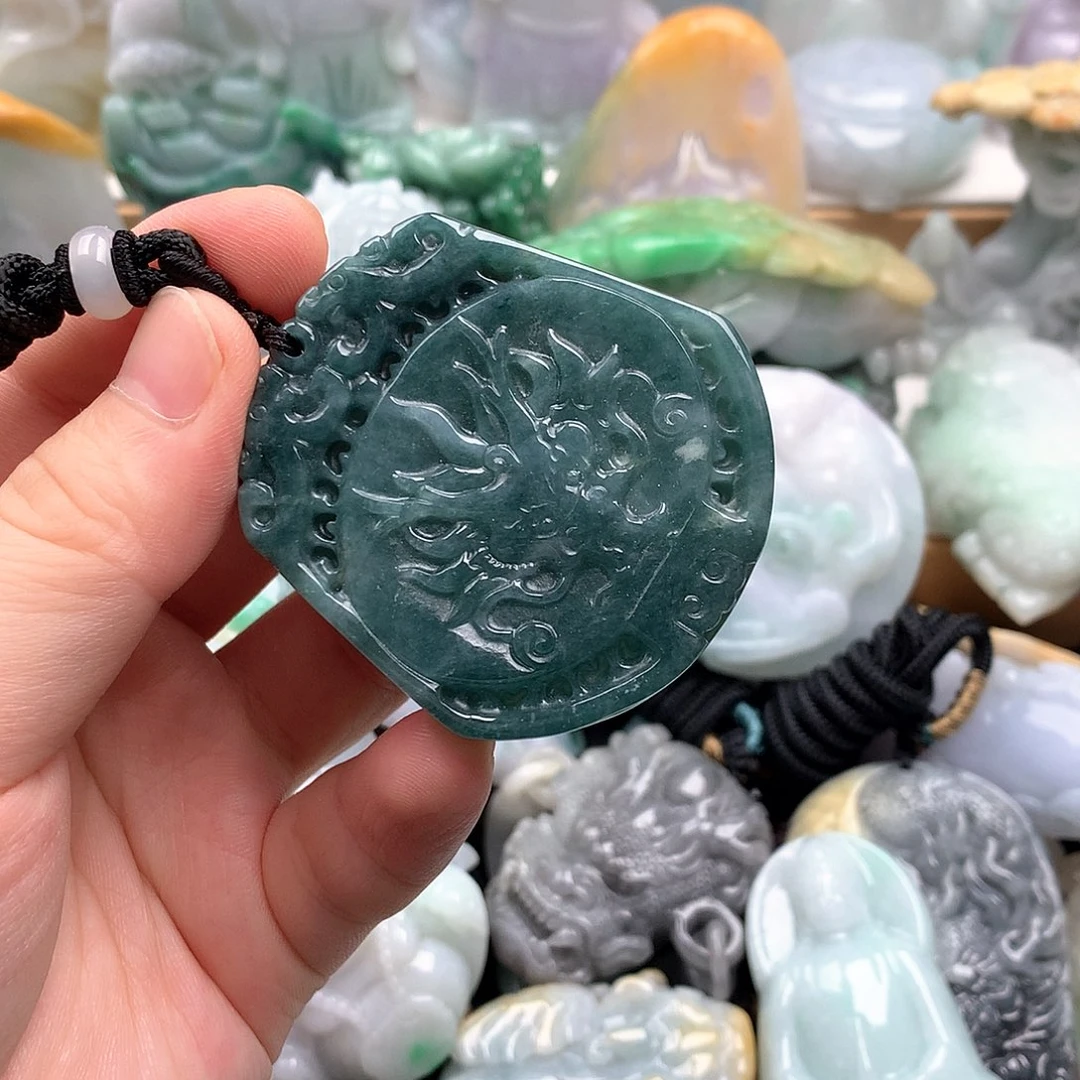 吊坠(不含链)未镶嵌翡翠