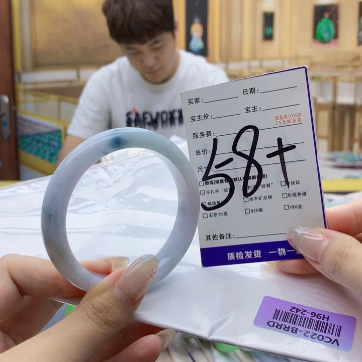 翡翠未镶嵌手镯000……
