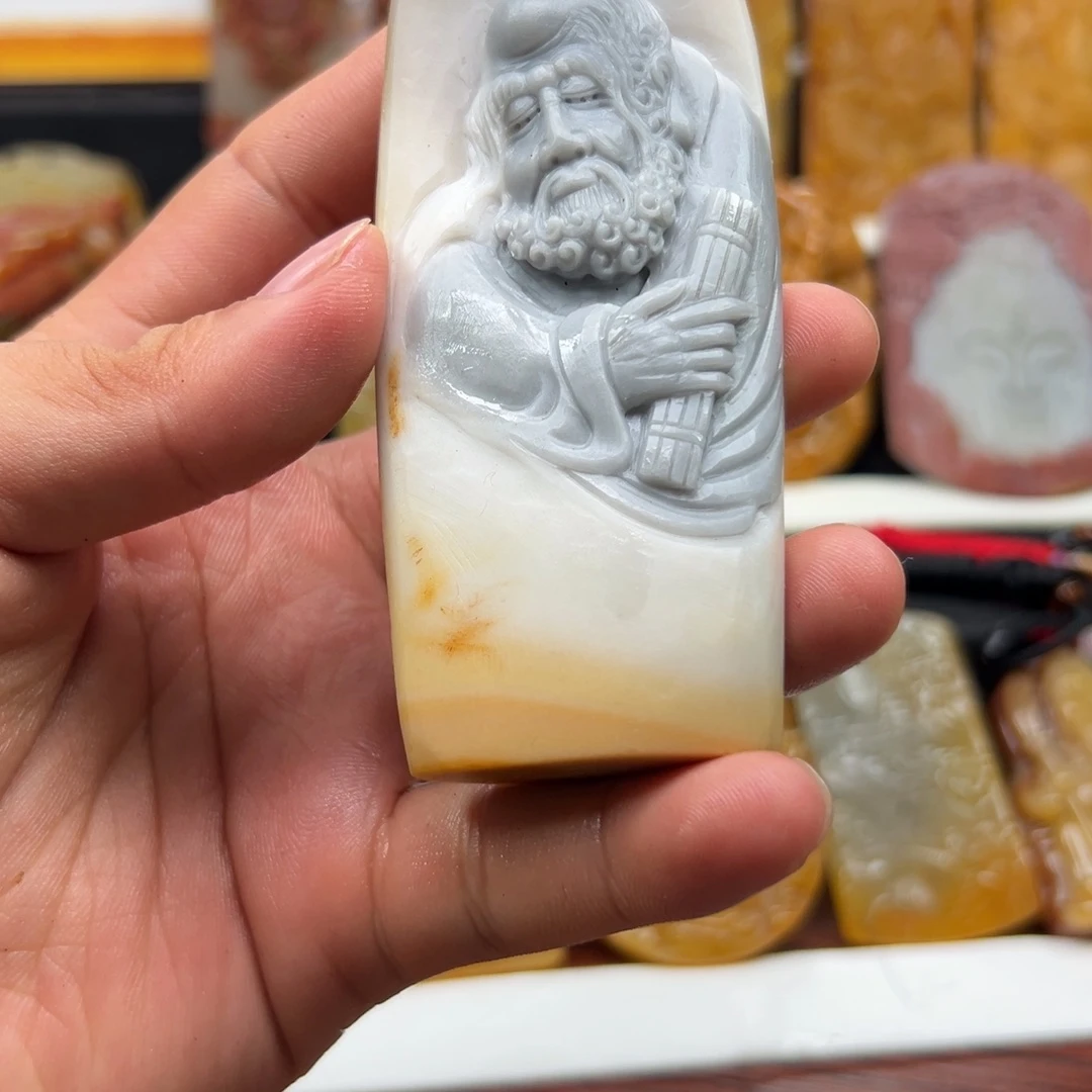 石英质玉（黄龙玉）未镶嵌多样性发货，发其一