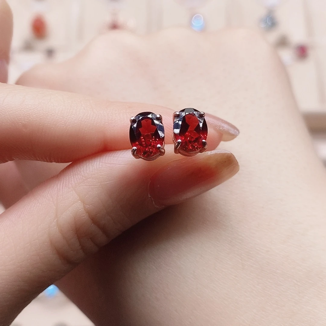耳钉石榴石银S925镶嵌耳钉