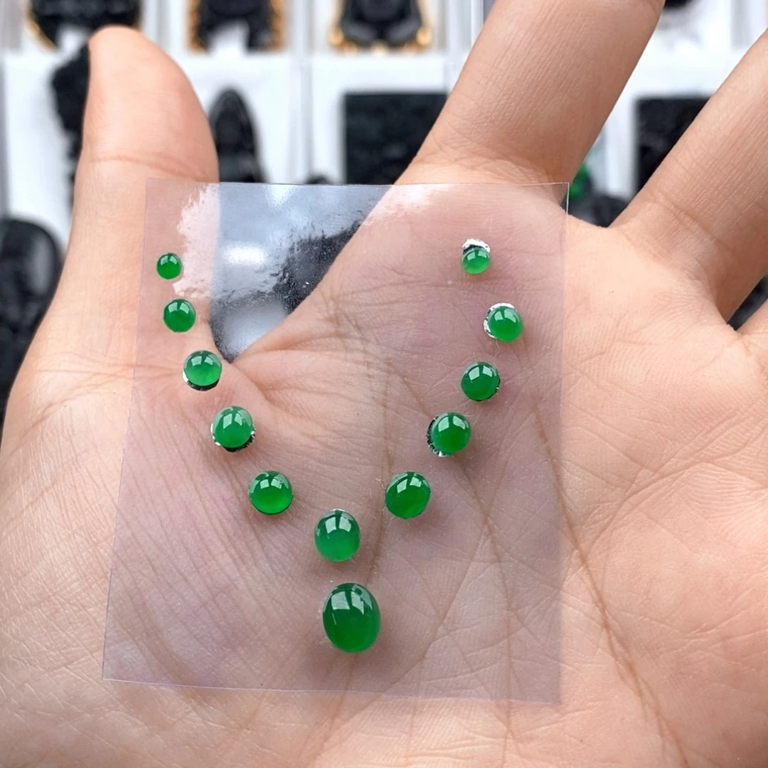 颈饰未镶嵌翡翠爱***人吊坠