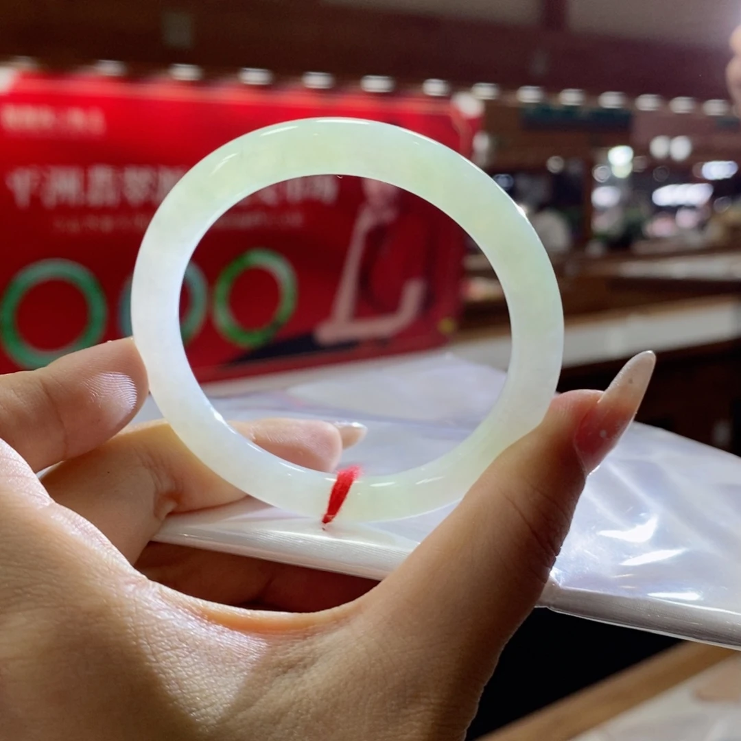 未镶嵌手镯翡翠翡翠