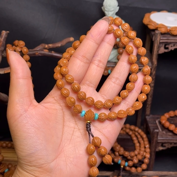 桃核吊坠小龙纹手持