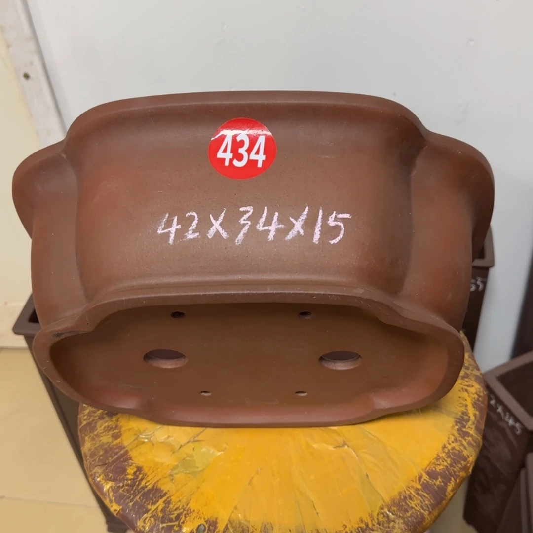 紫砂花盆呜呜呜呜