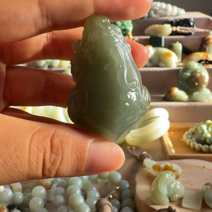 手链未镶嵌和田玉（糖玉）