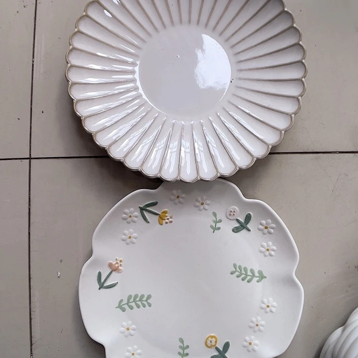 瓷片瑕疵特价陶瓷浅盘