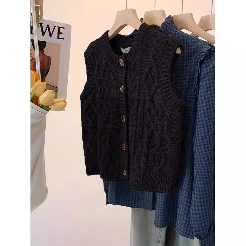 复古麻花开衫针织马甲女外穿2025新款爆款高级感宽松洋气马夹背心