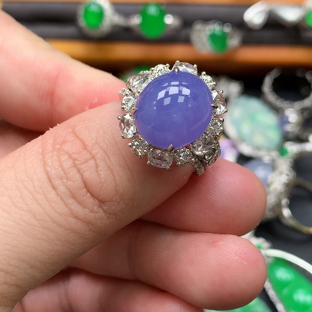 翡翠18K金镶嵌戒指