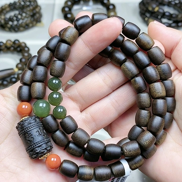 沉香手串开****e越南芽庄白奇楠沉水料
